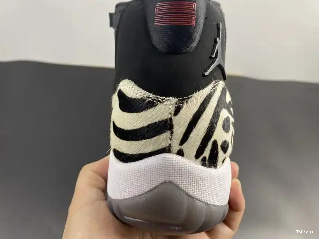 Reps TBK INSTINCT AR0715-010 JORDAN AIR 11 ANIMAL 0612